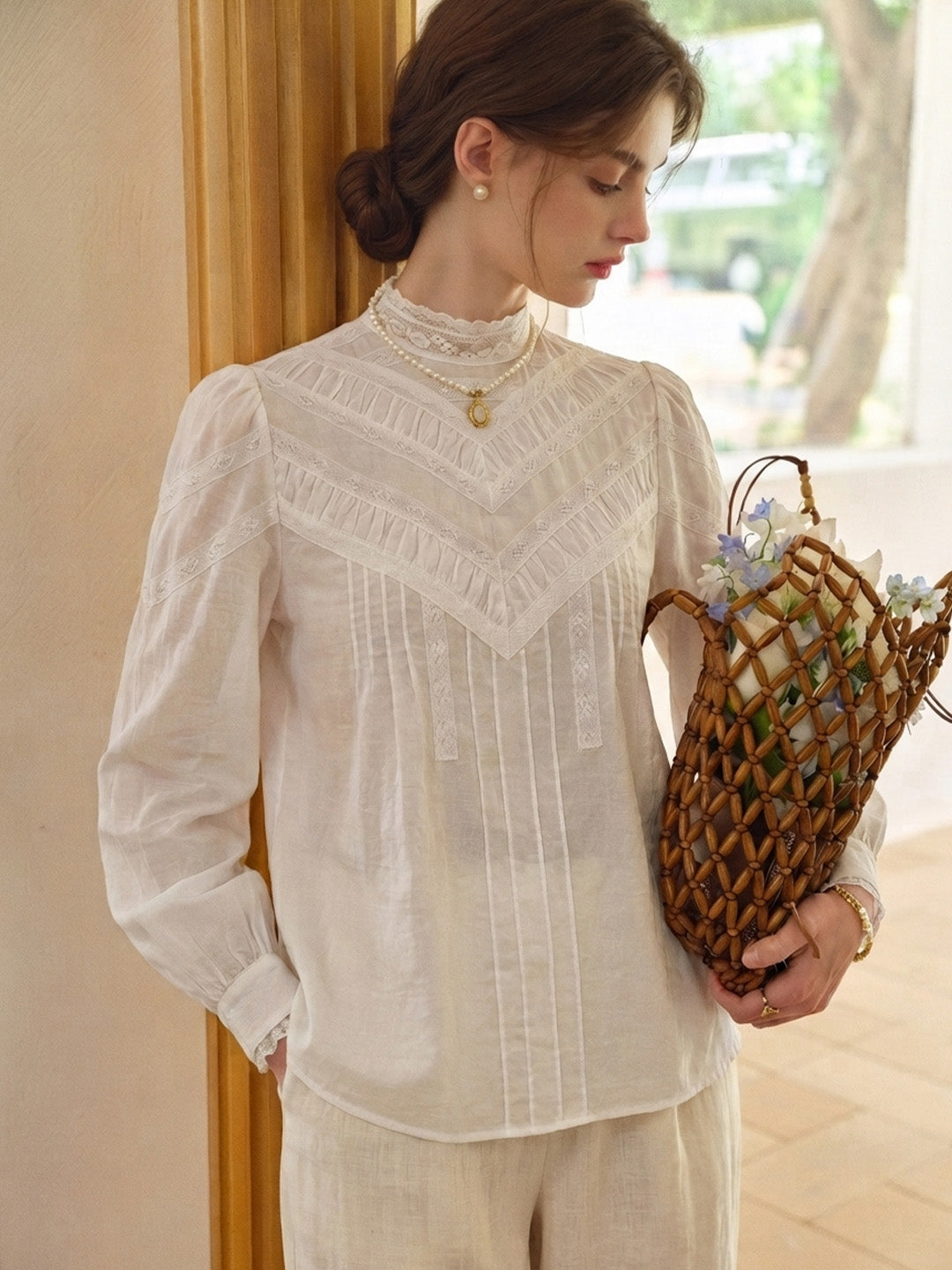 Daphne Lace Embroidery Blouse