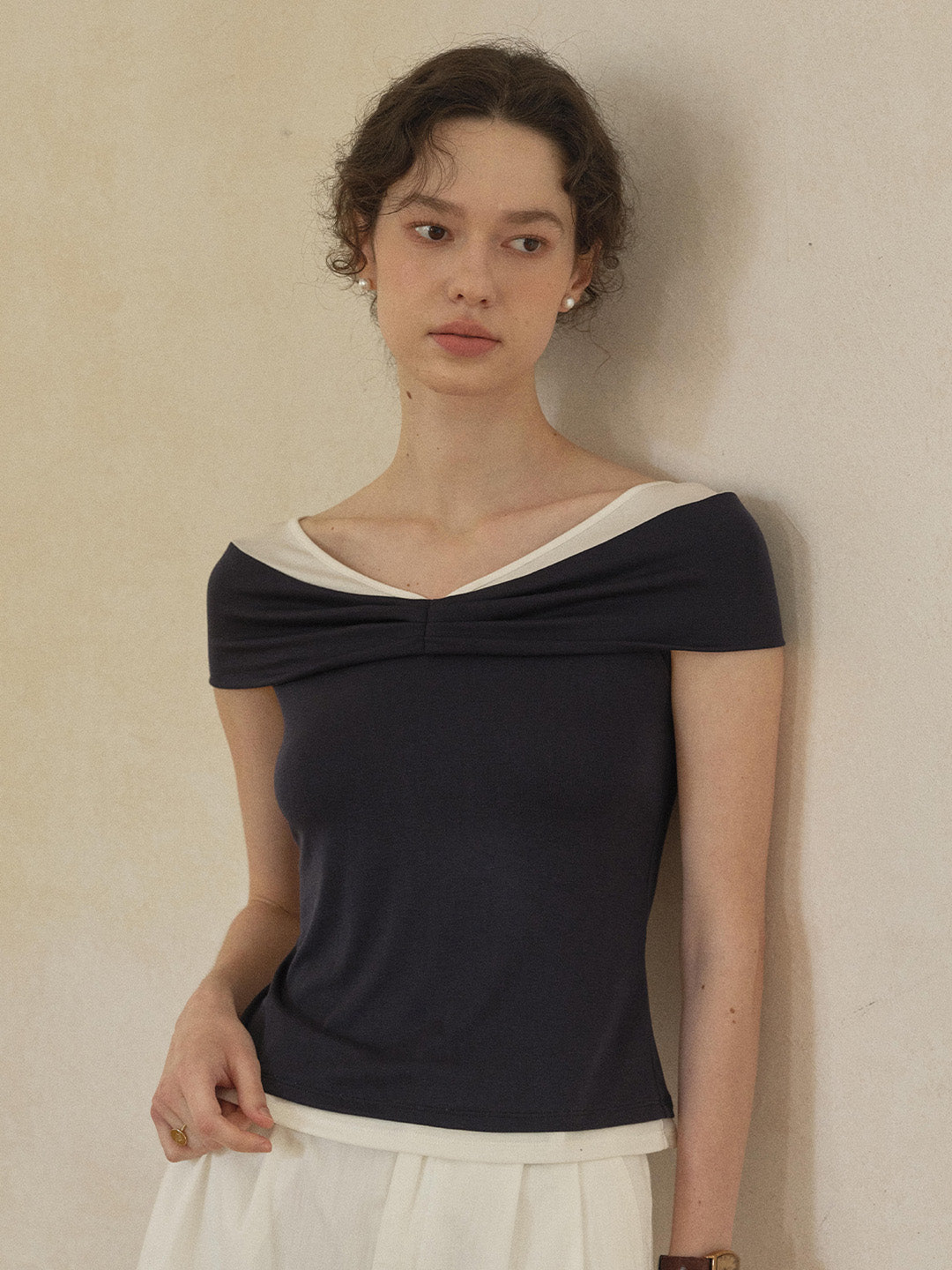 Clara V-Neck Knit Blouse