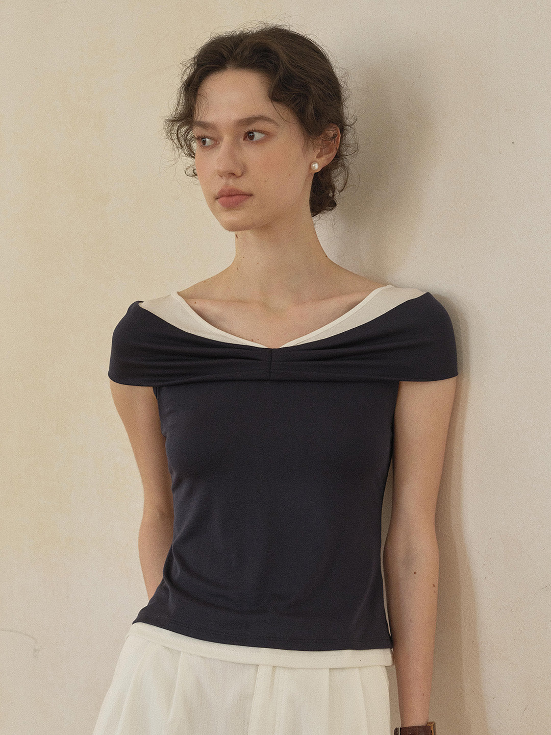 Clara V-Neck Knit Blouse