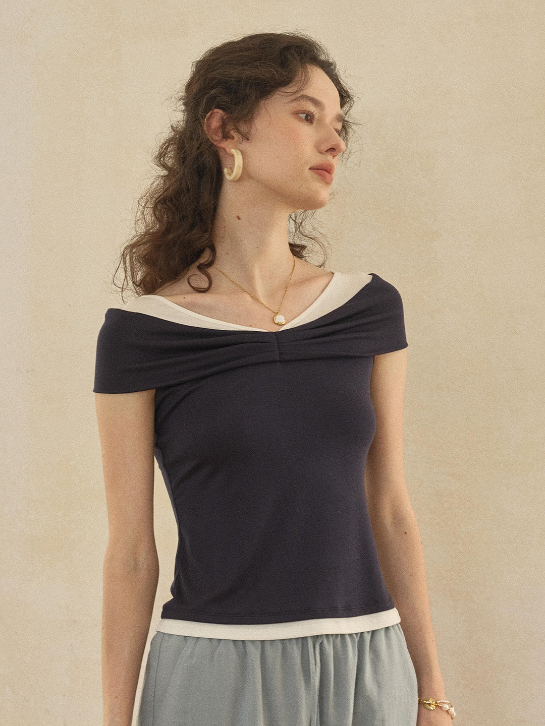 Clara V-Neck Knit Blouse