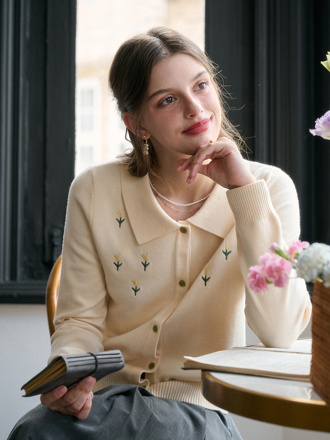 【Final Sale】Skyla Round Neck Embroidery Cardigan