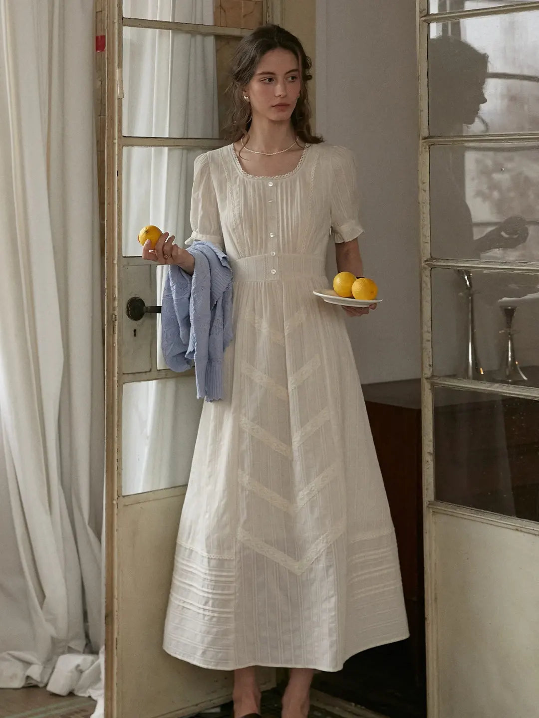 Emmeline Simple Round Neck Dress