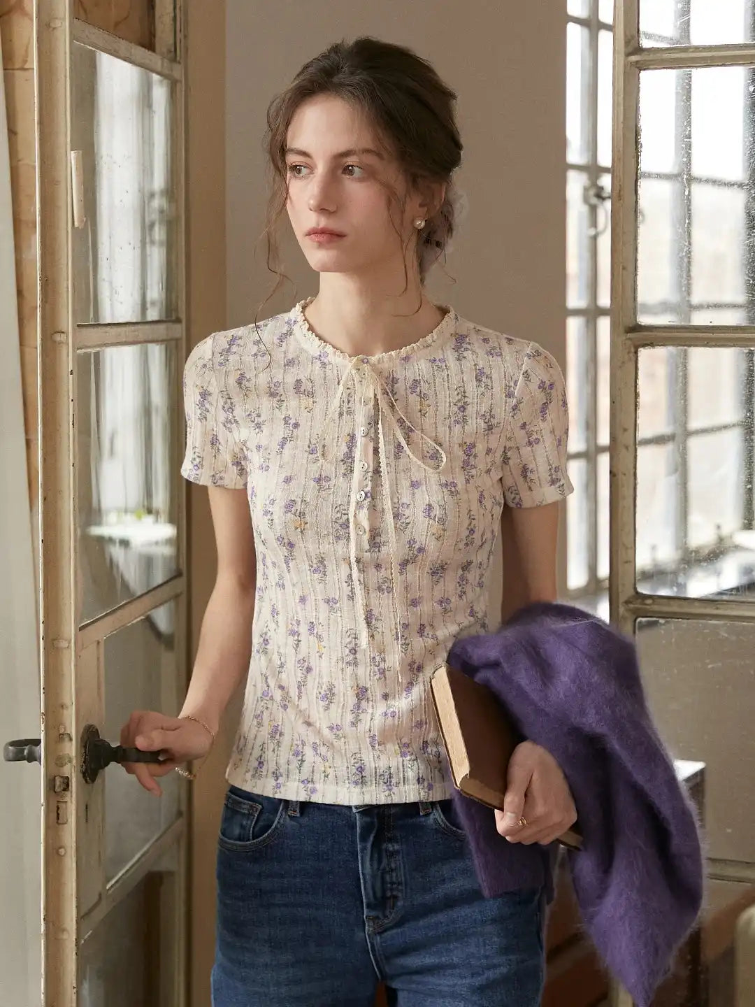 Dana Round Neck Floral Blouse