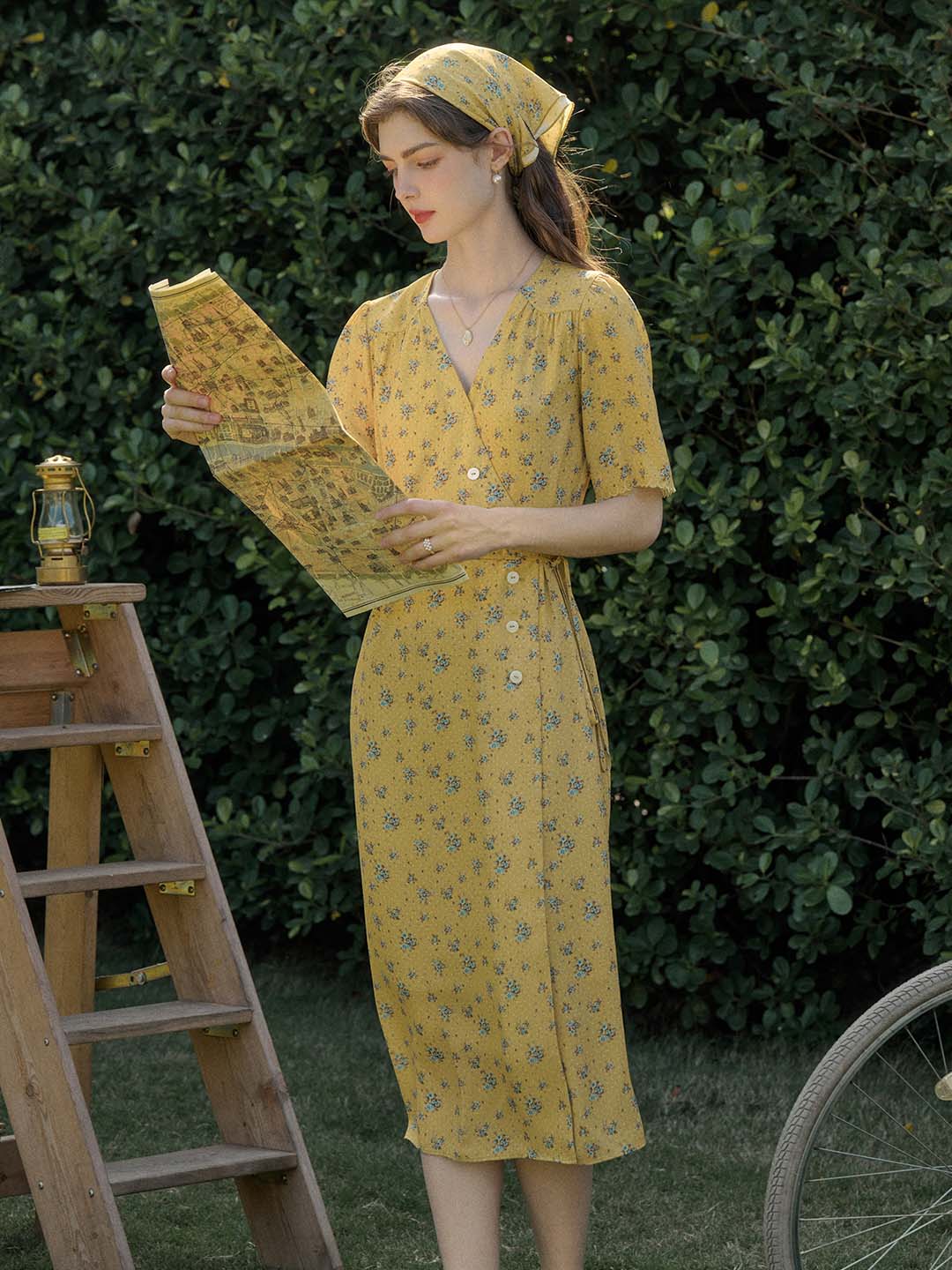 Samara Rose Polka Dot Floral V-neck Tea Dress