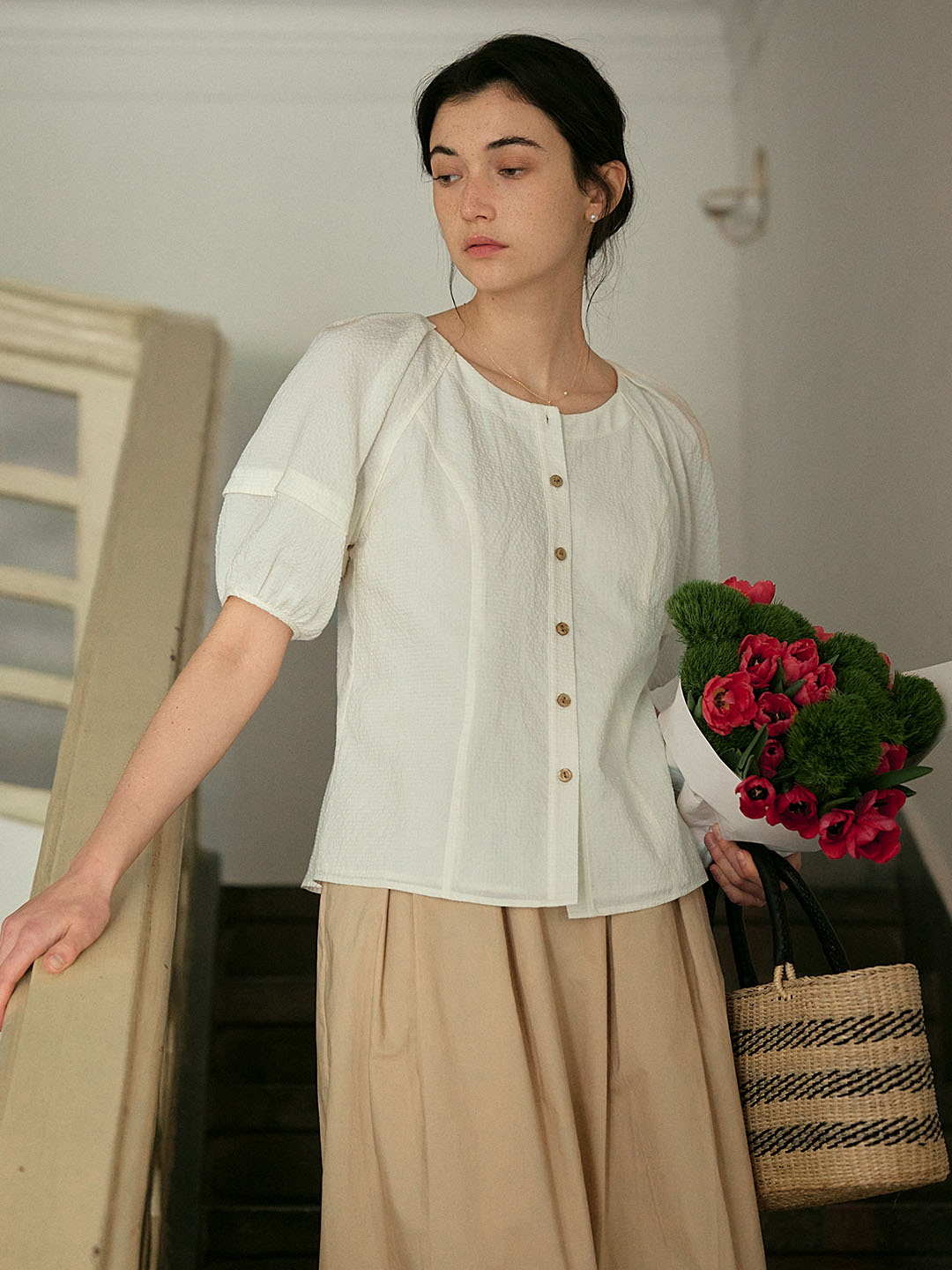 Jamie Simple Puff Sleeve Waist Blouse