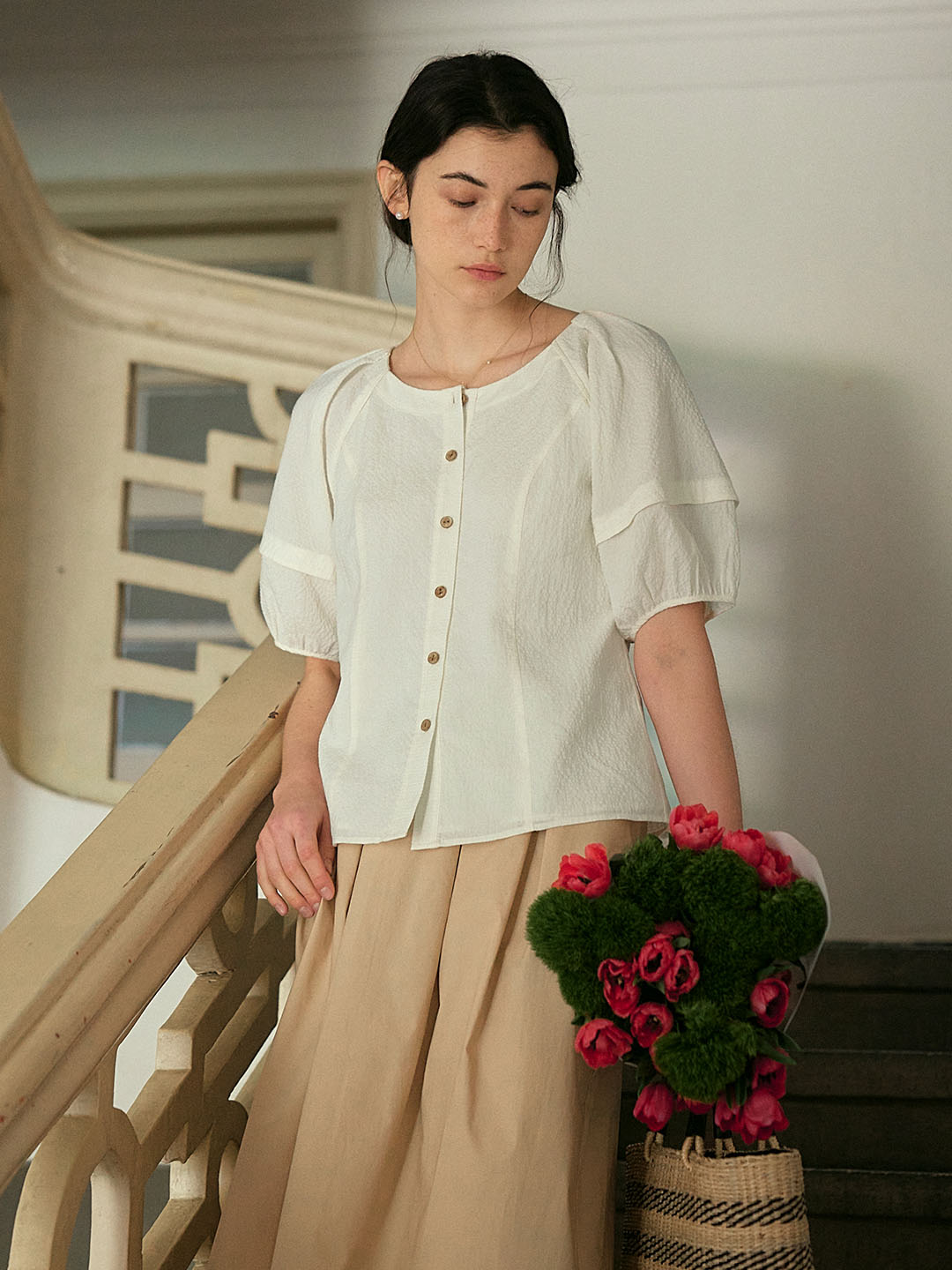 Jamie Simple Puff Sleeve Waist Blouse