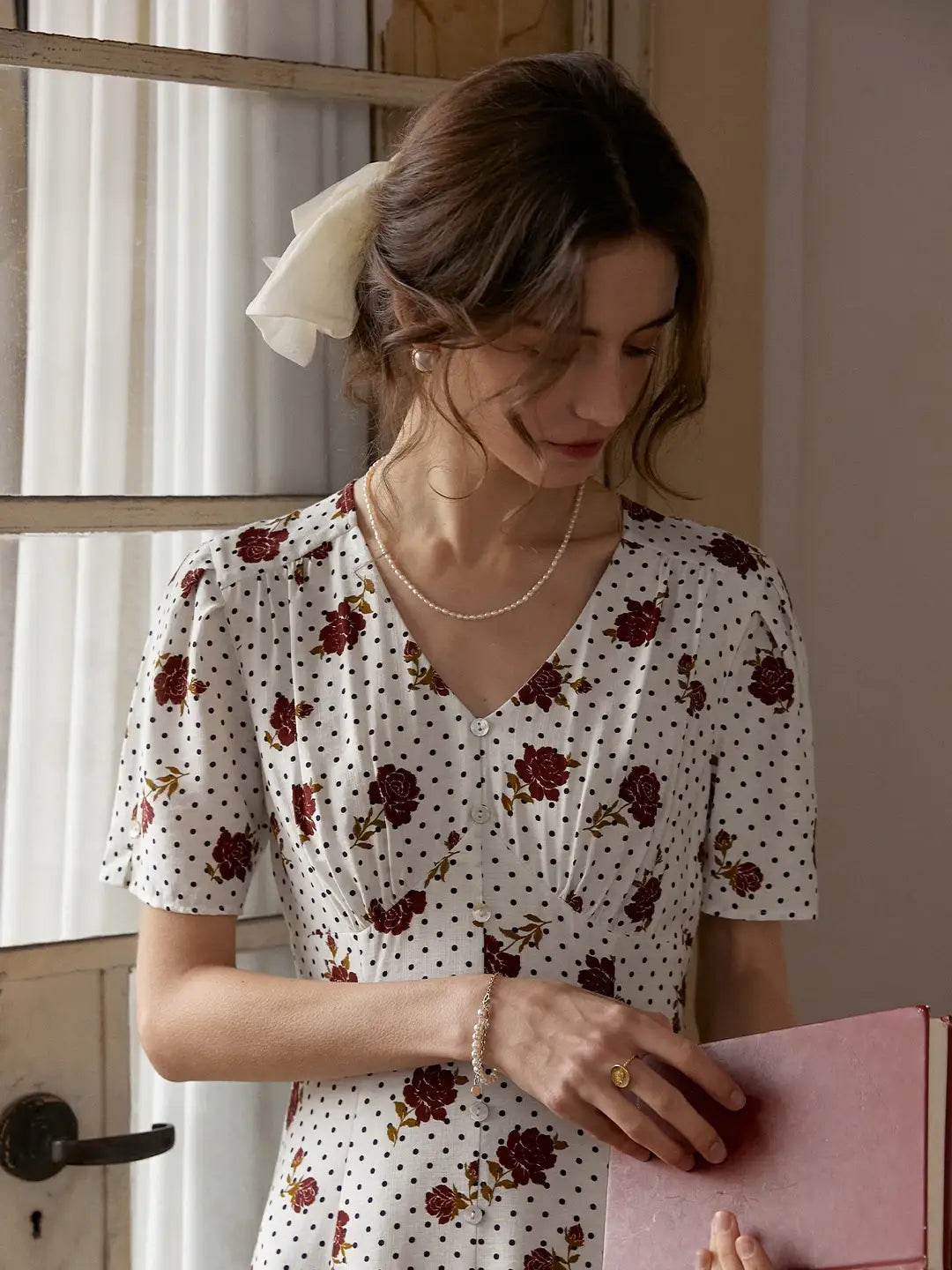 Saanvi Retro V-Neck Printed Dress