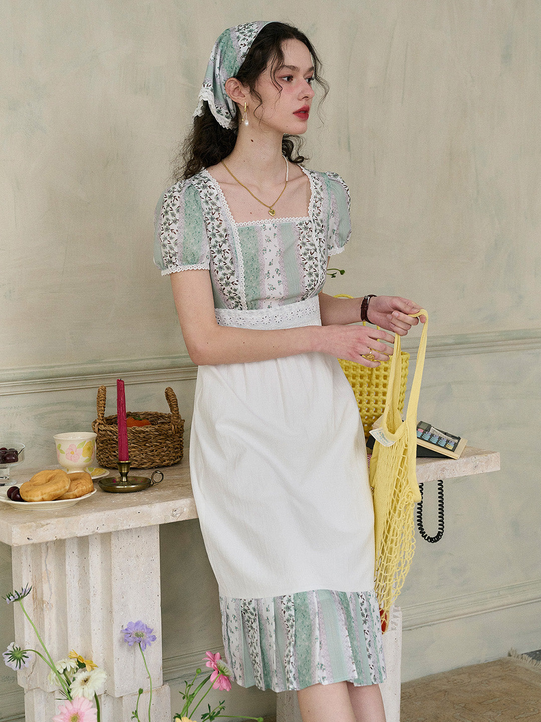 【Final Sale】Bria Square Collar Contrasting Trimmed Floral Pleated Dress