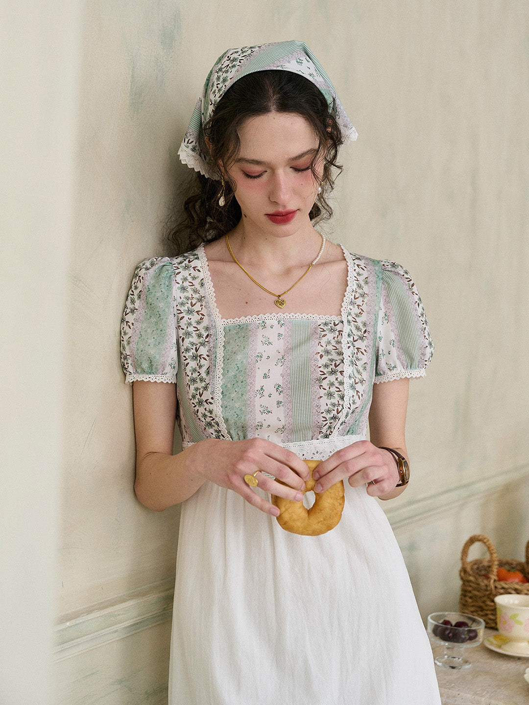 【Final Sale】Bria Square Collar Contrasting Trimmed Floral Pleated Dress