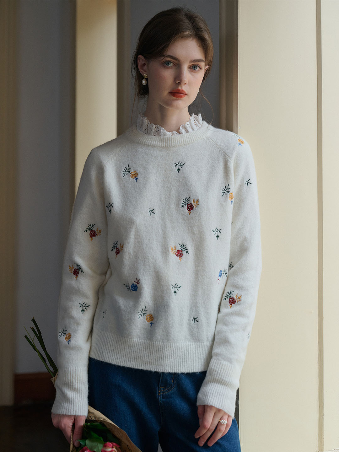 【Final Sale】Melody Floral Embroidery Raglan Sleeve Sweater