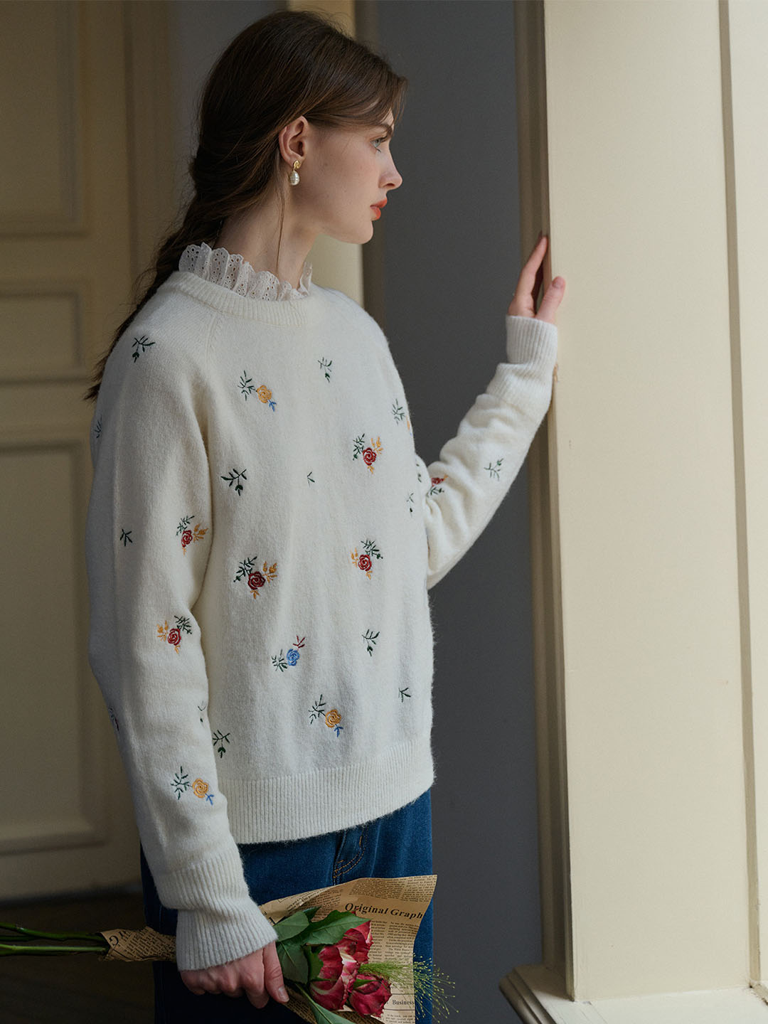 【Final Sale】Melody Floral Embroidery Raglan Sleeve Sweater