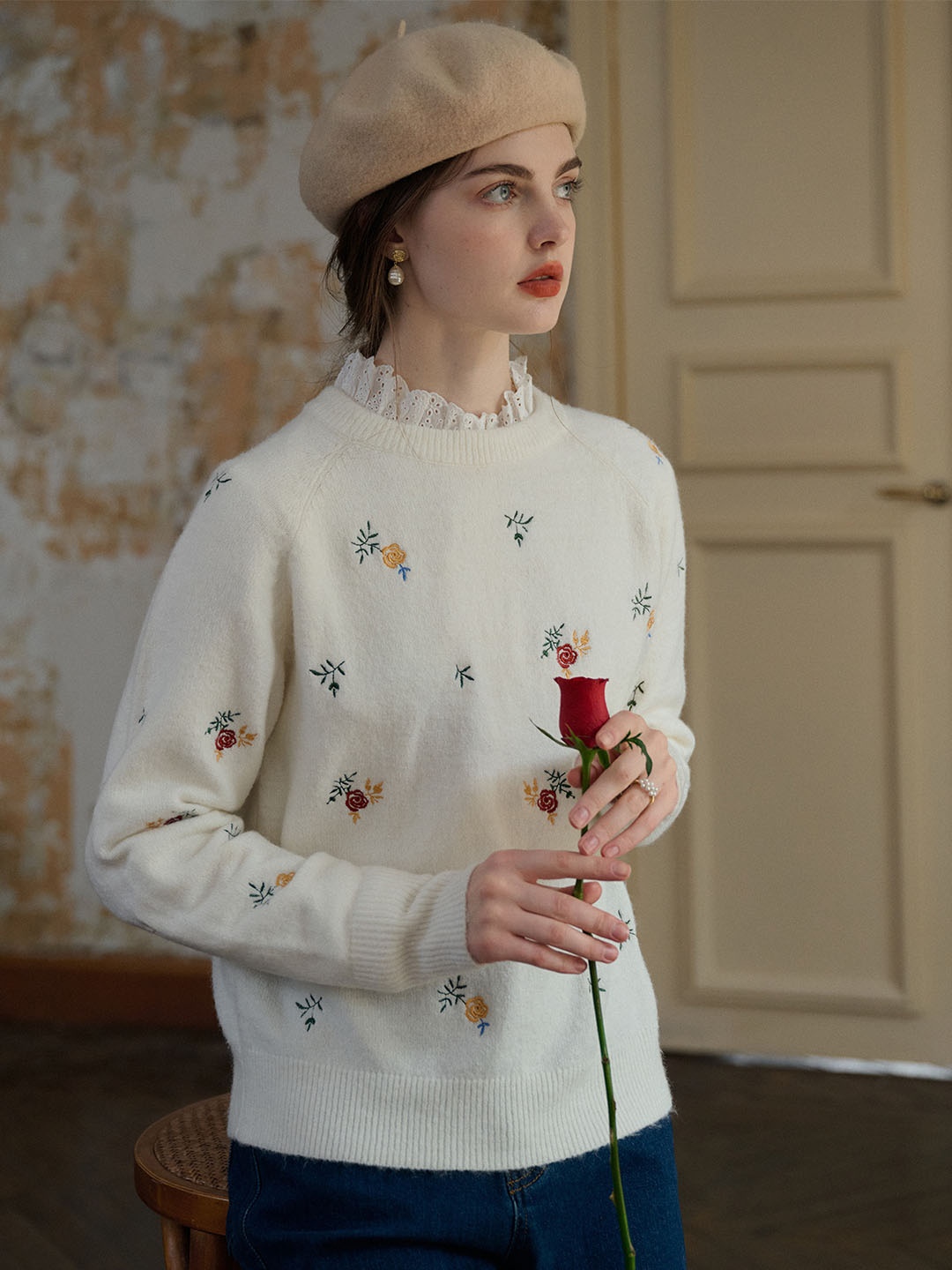 【Final Sale】Melody Floral Embroidery Raglan Sleeve Sweater