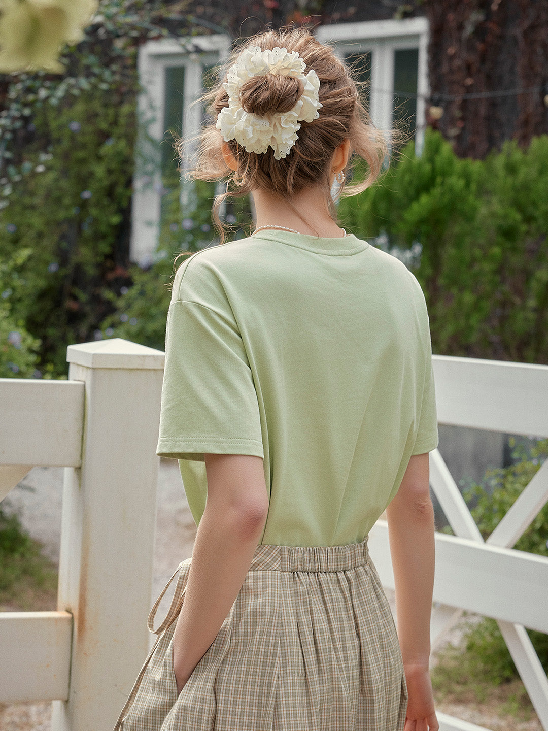 【Final Sale】Maci Round Neck Vintage Pattern T-shirt - Apricot