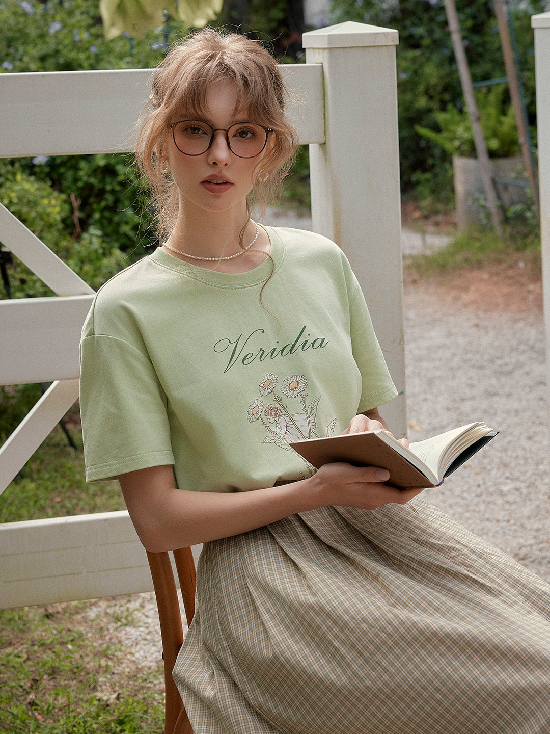 【Final Sale】Maci Round Neck Vintage Pattern T-shirt - Apricot