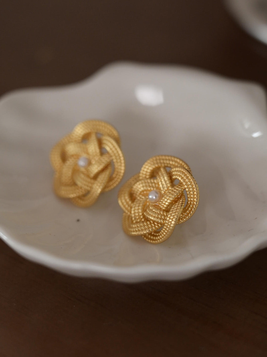 Macaron Vintage Gold Earrings