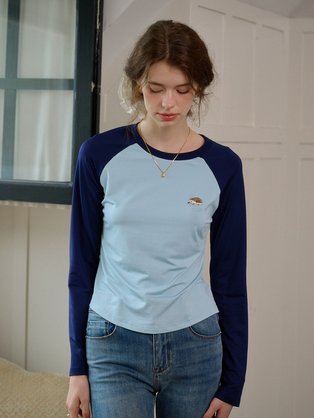 【Final Sale】Abby Round Neck Embroidery Top