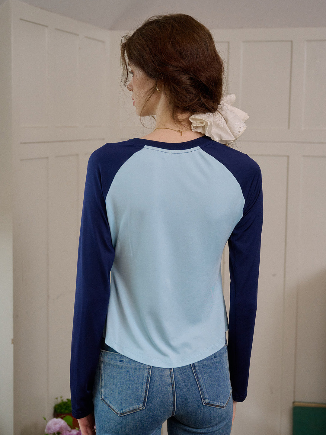 【Final Sale】Abby Round Neck Embroidery Top