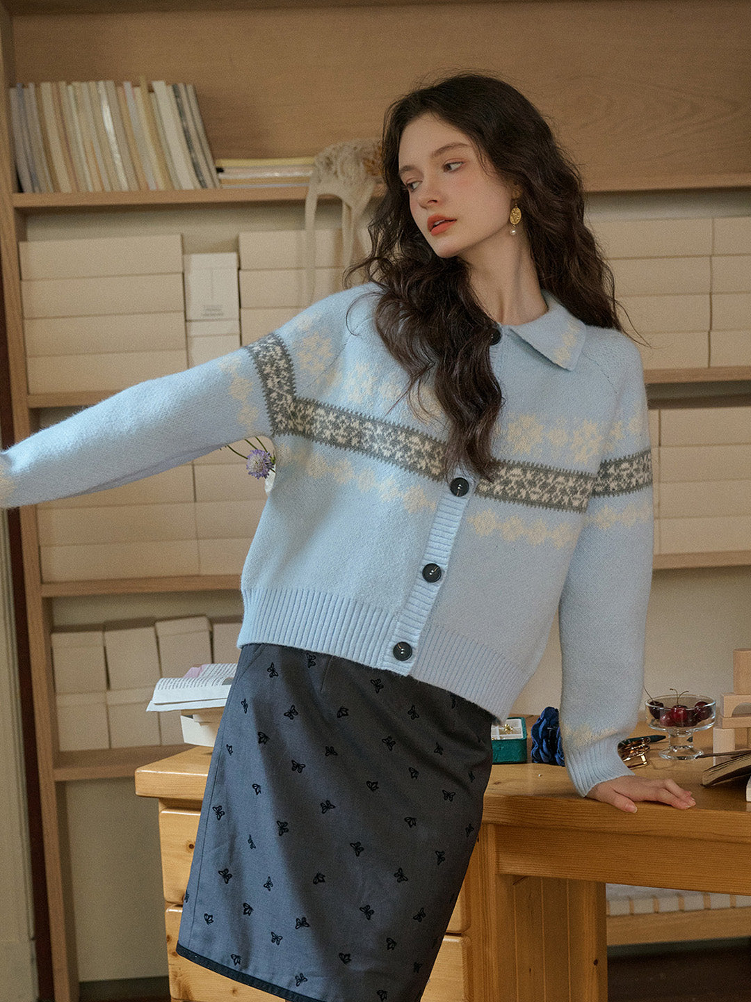 【Final Sale】Nyra Peter Pan Collar Clash Print Cardigan