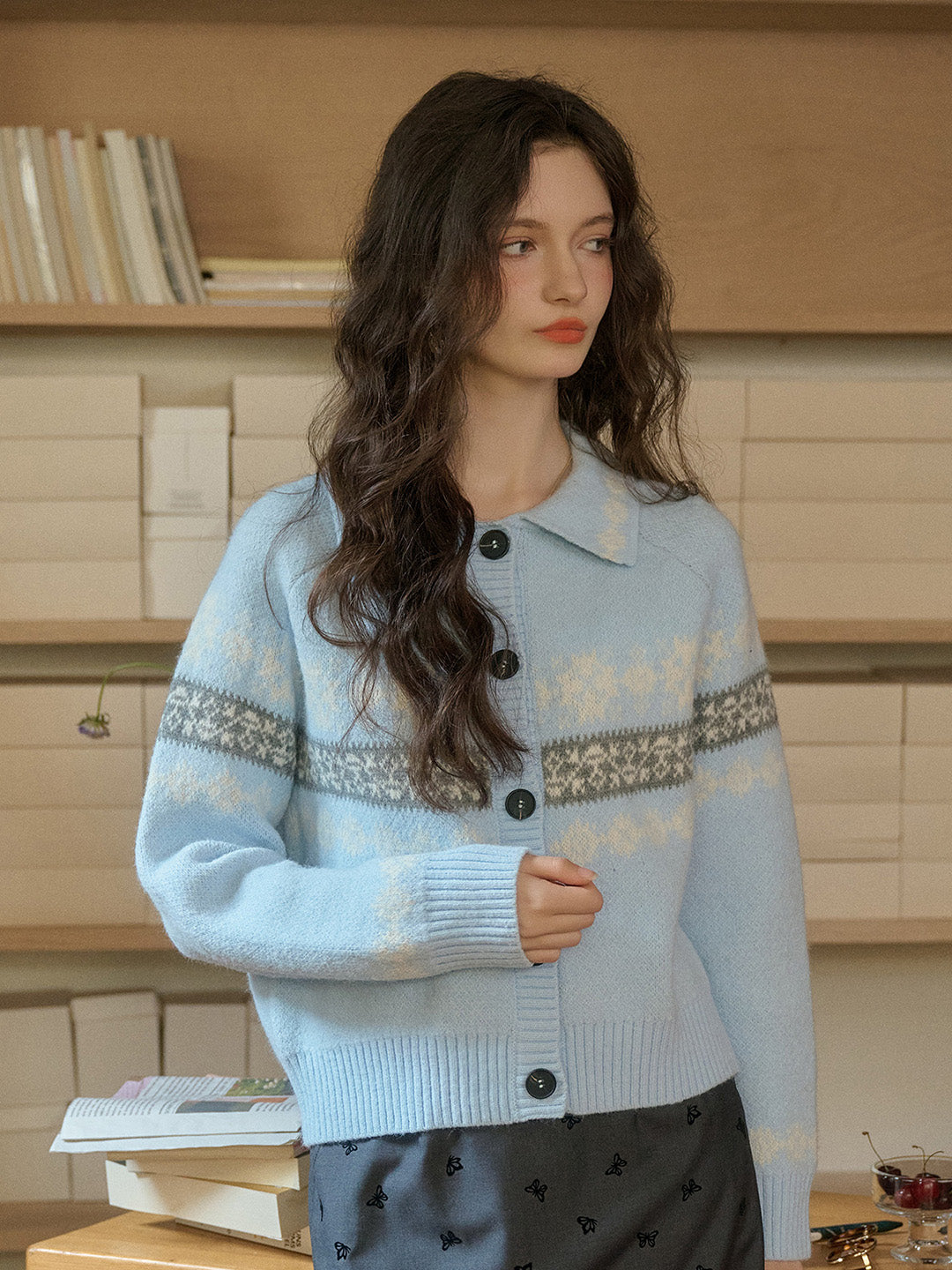 【Final Sale】Nyra Peter Pan Collar Clash Print Cardigan