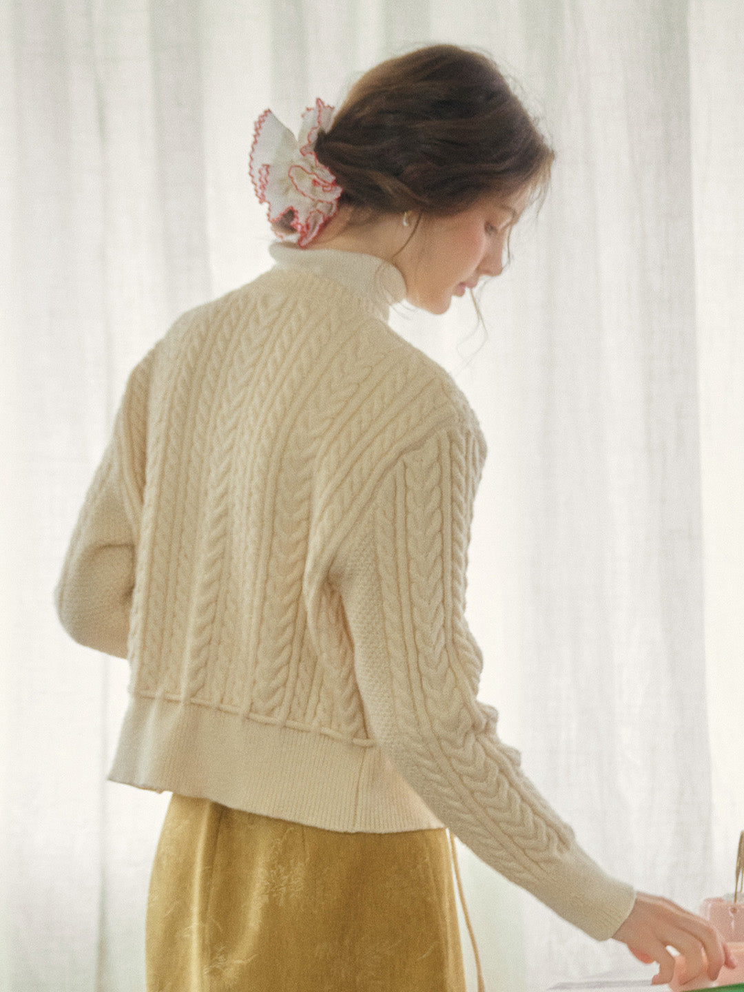 Vesper Wavy Neck Ribbed Wool Cardigan - Blue