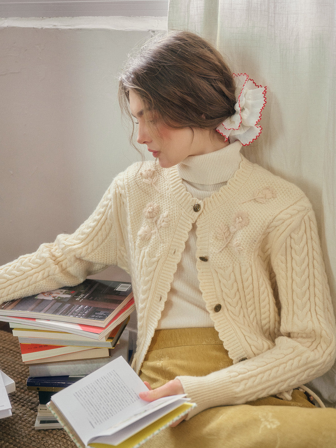 Vesper Wavy Neck Ribbed Wool Cardigan - Blue