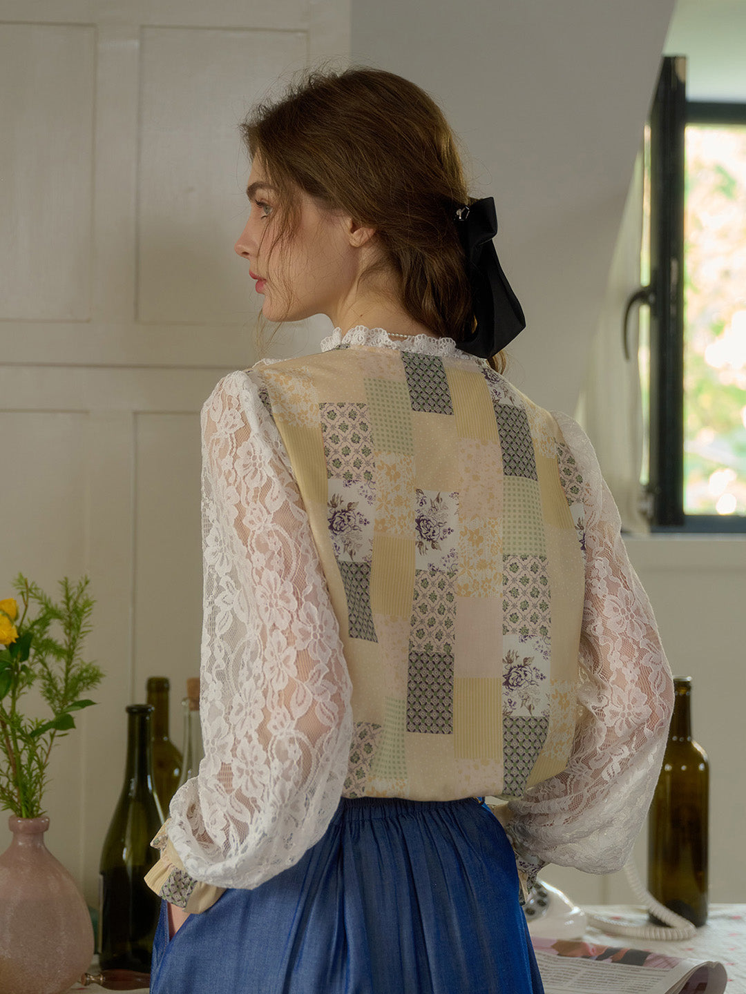 【Final Sale】Vivienne Lace Collar Patchwork Blouse - Yellow