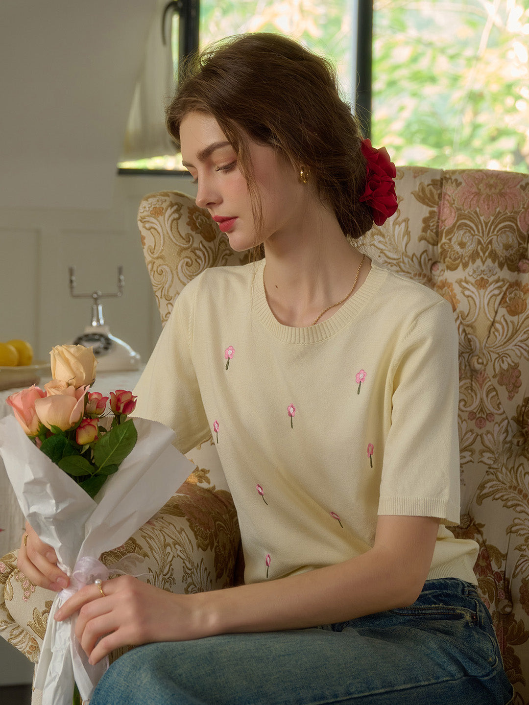 【Final Sale】Lillie Round Neck Embroidery Knit Top