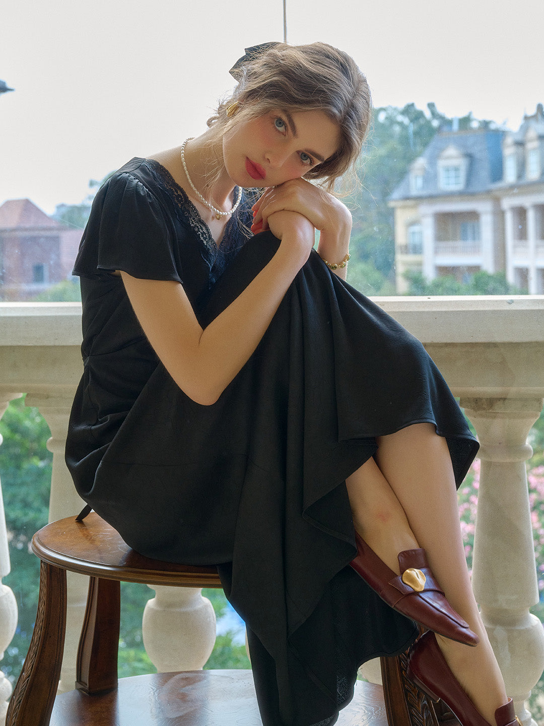 Noa V-Neck Lace Dress