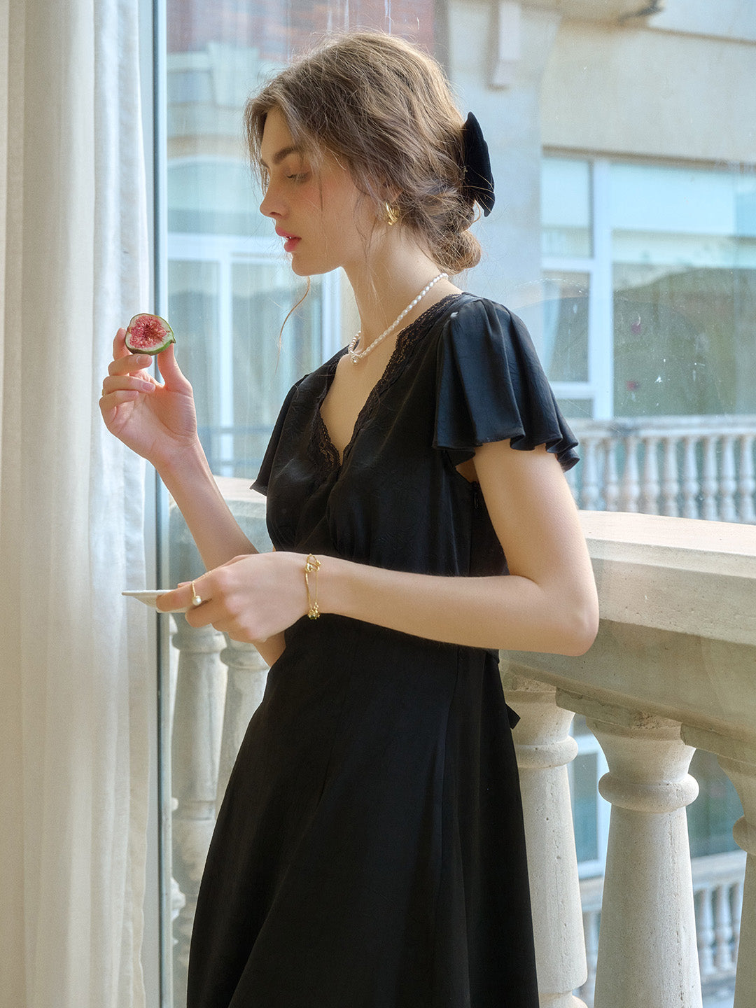 Noa V-Neck Lace Dress