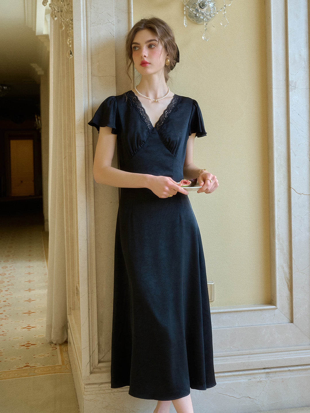 Noa V-Neck Lace Dress