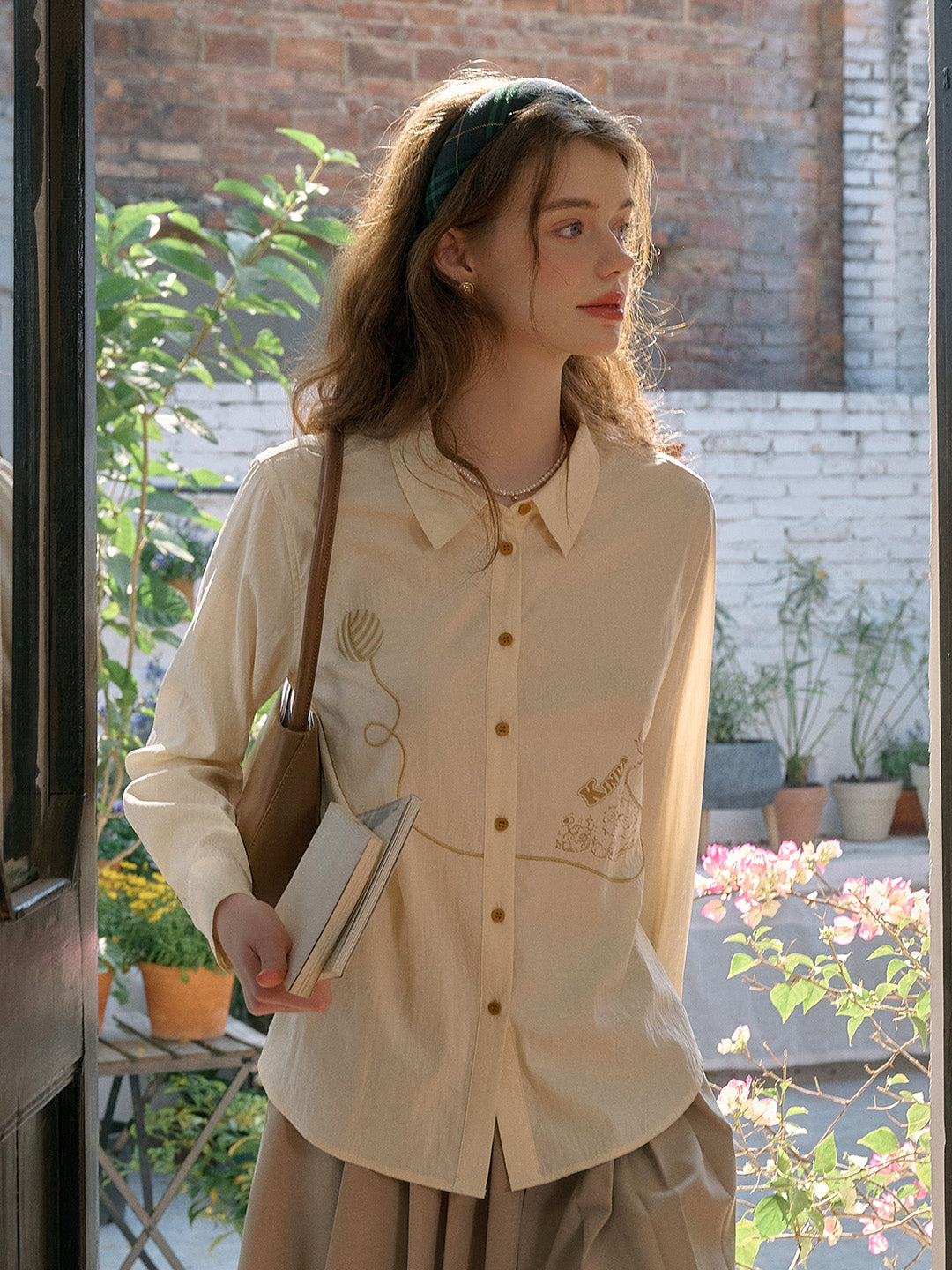 【Final Sale】Keira Lapel Embroidery Shirt - Yellow