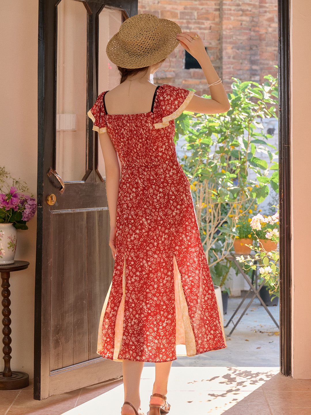 【Final Sale】Birdie Round Neck Floral Dress