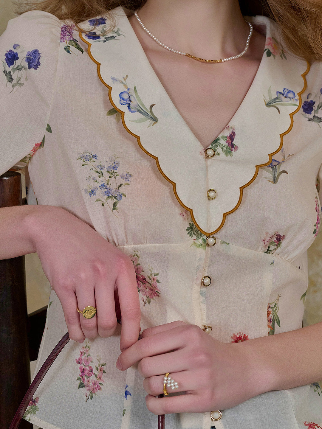 【Final Sale】Raven V-Neck Floral 100% Cotton Blouse