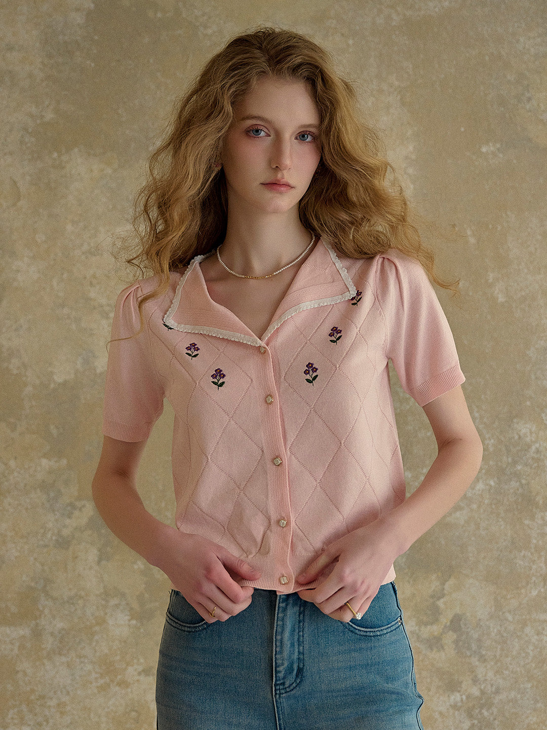 【Final Sale】Naomi V-Neck Embroidery Knit Blouse