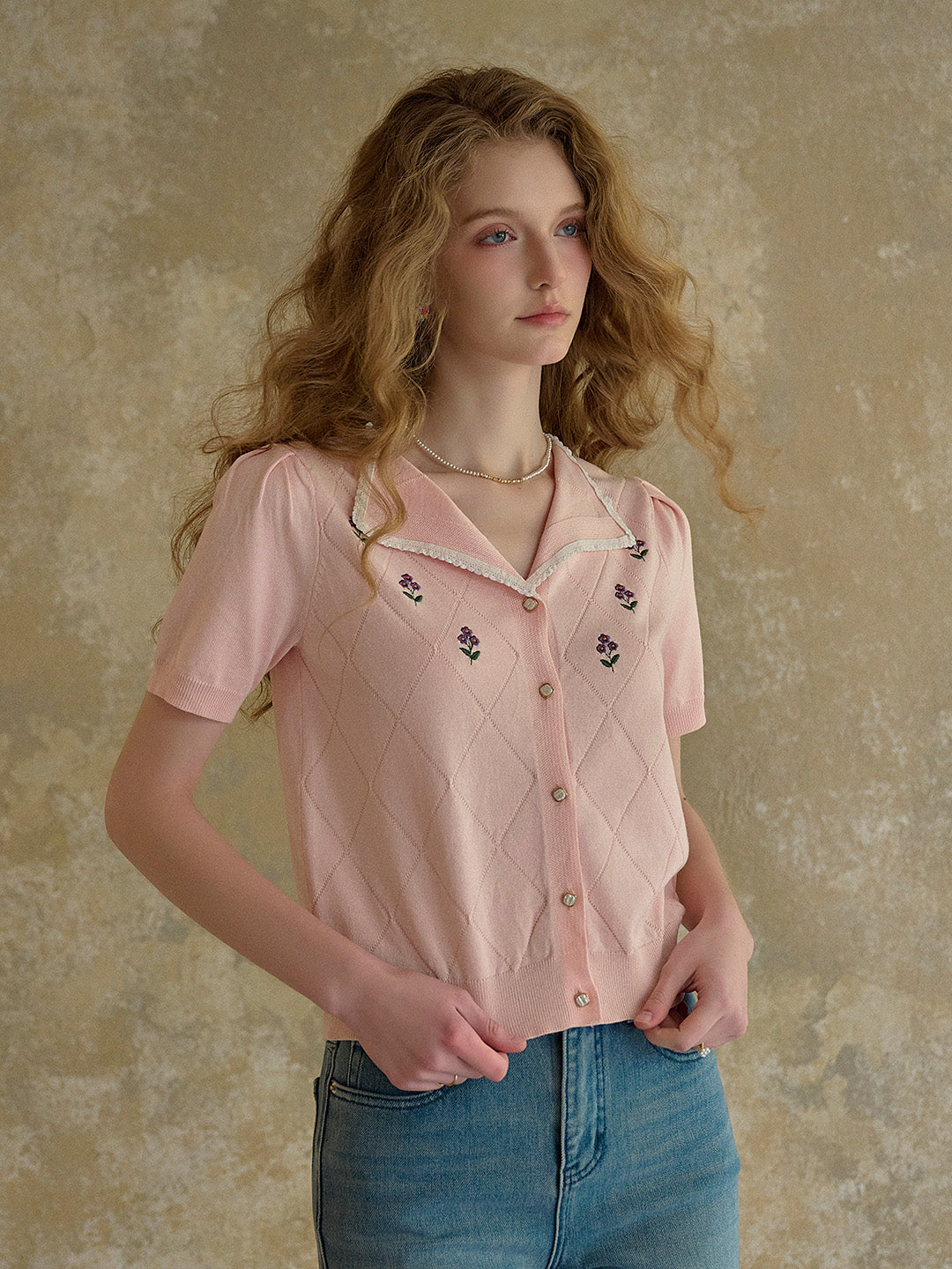 【Final Sale】Naomi V-Neck Embroidery Knit Blouse