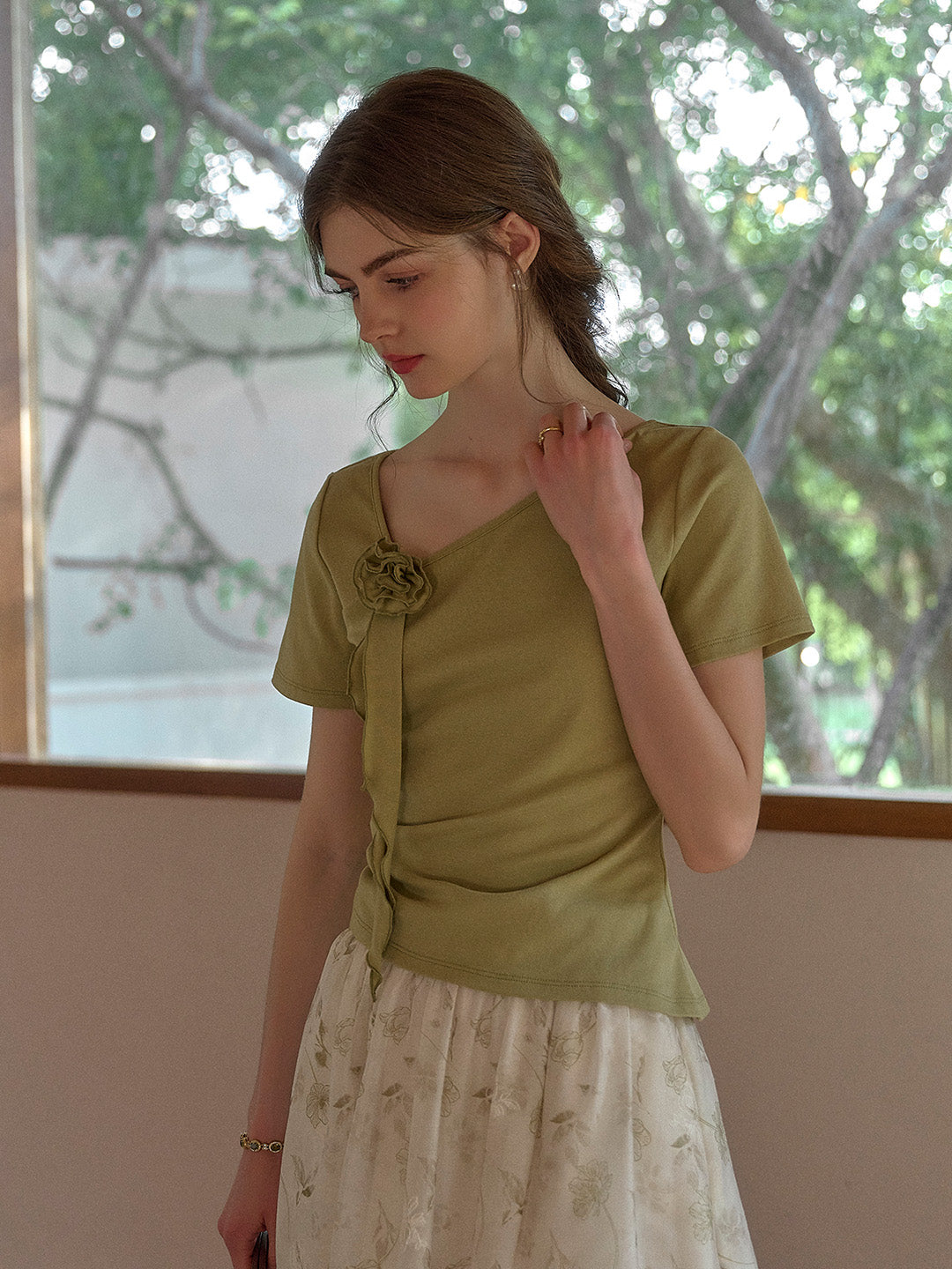 Emma Round Neck 3D Rose Cotton Blouse