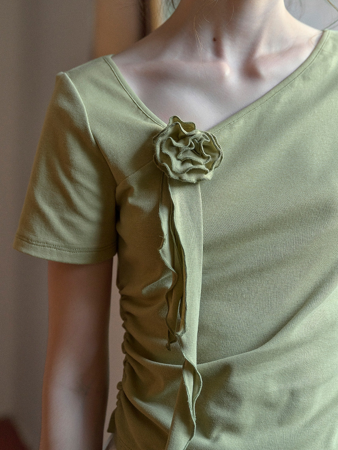 Emma Round Neck 3D Rose Cotton Blouse