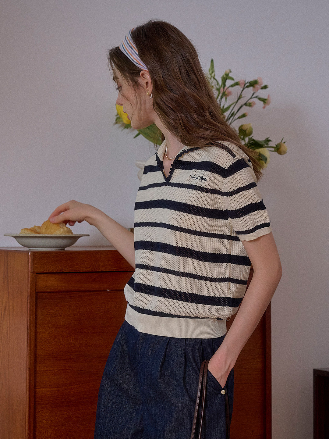 Eva V-Neck SR Logo Stripe 100% Cotton Top