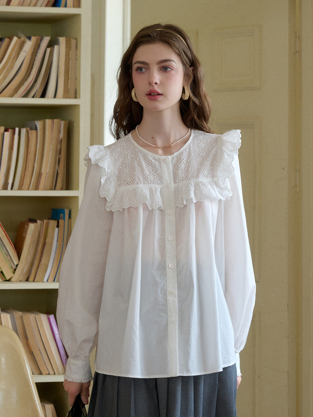 Danna Round Neck Lace Trim Blouse