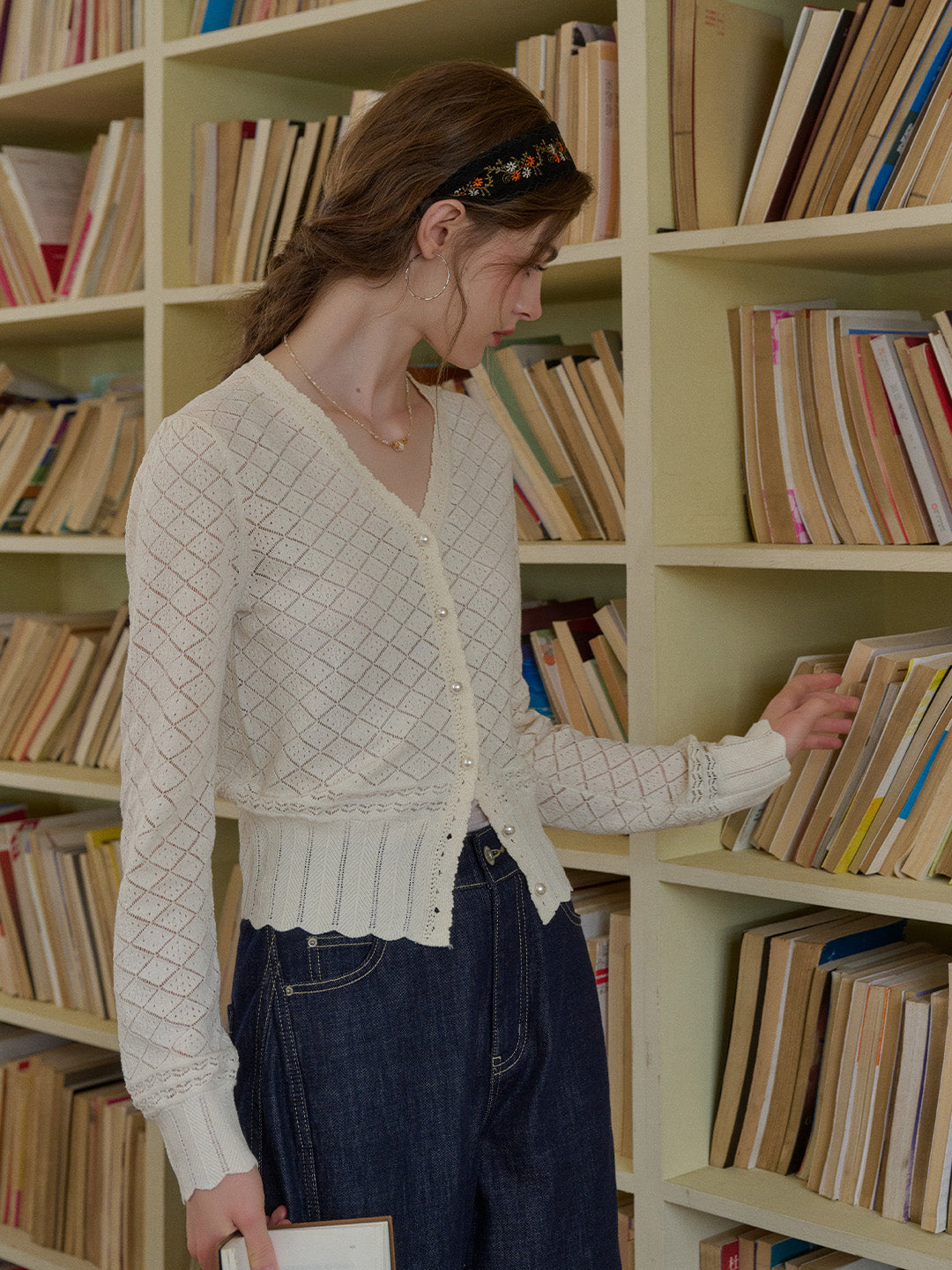 Raelyn V-Neck Texture Cotton Cardigan