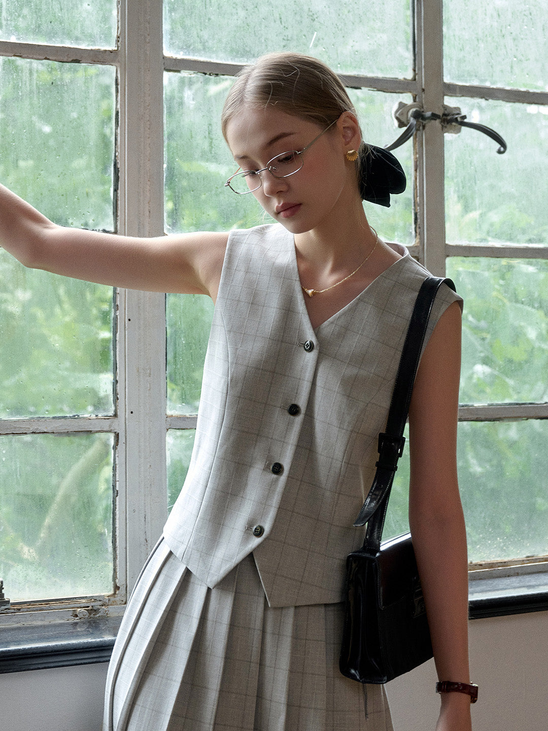 Amina V-Neck Plaid Vest