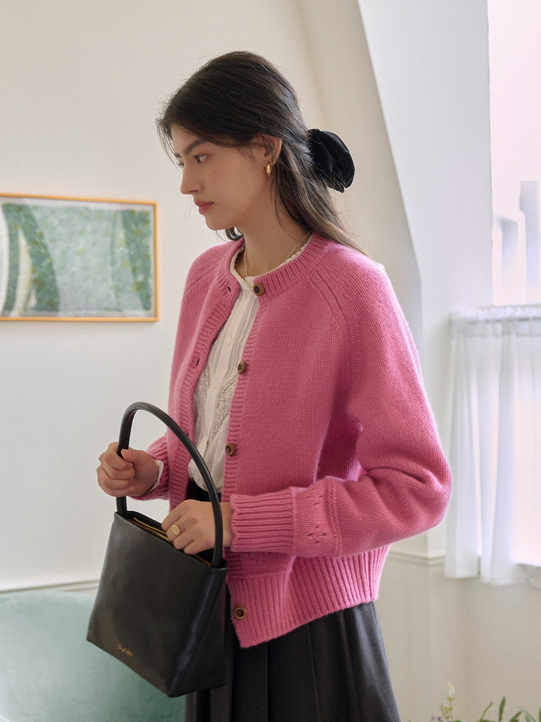 Alicia Round Neck Short 100%Wool Cardigan