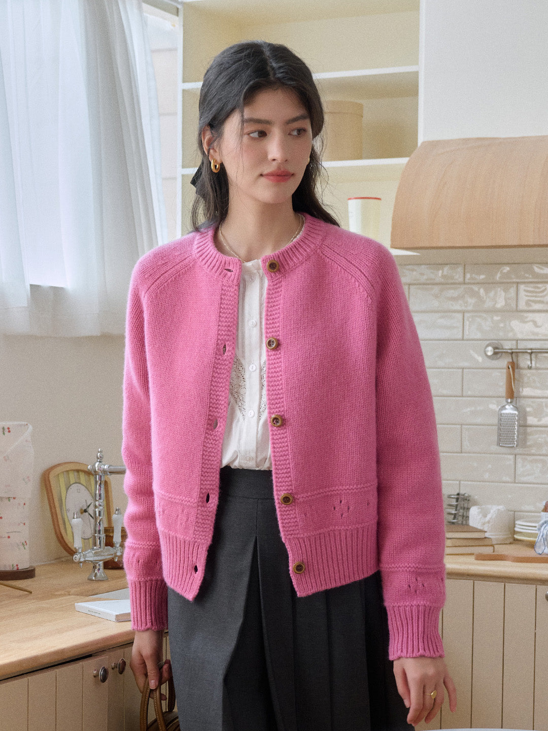 Alicia Round Neck Short 100%Wool Cardigan