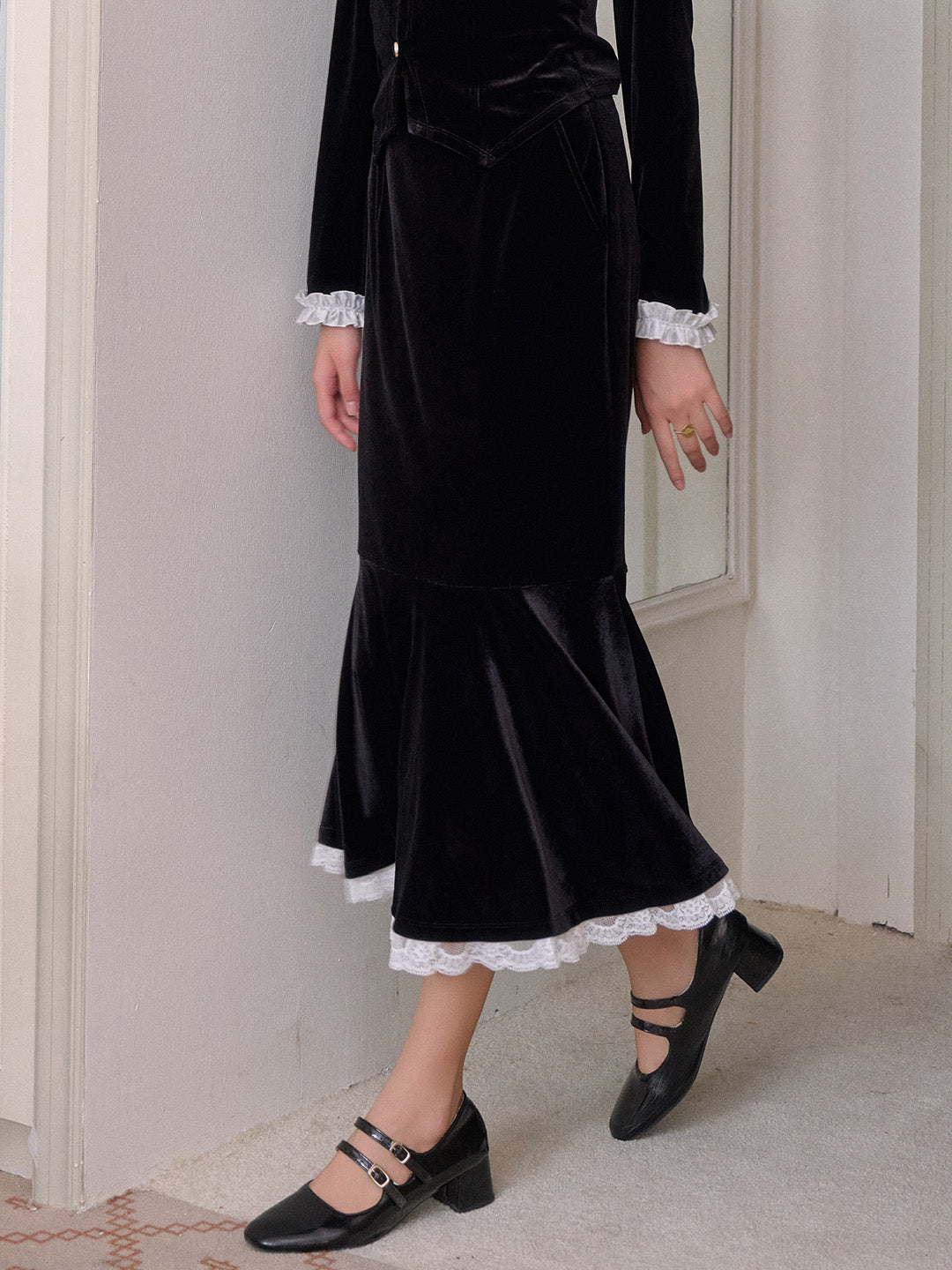 Elle Velvet Lace Fishtail Skirt