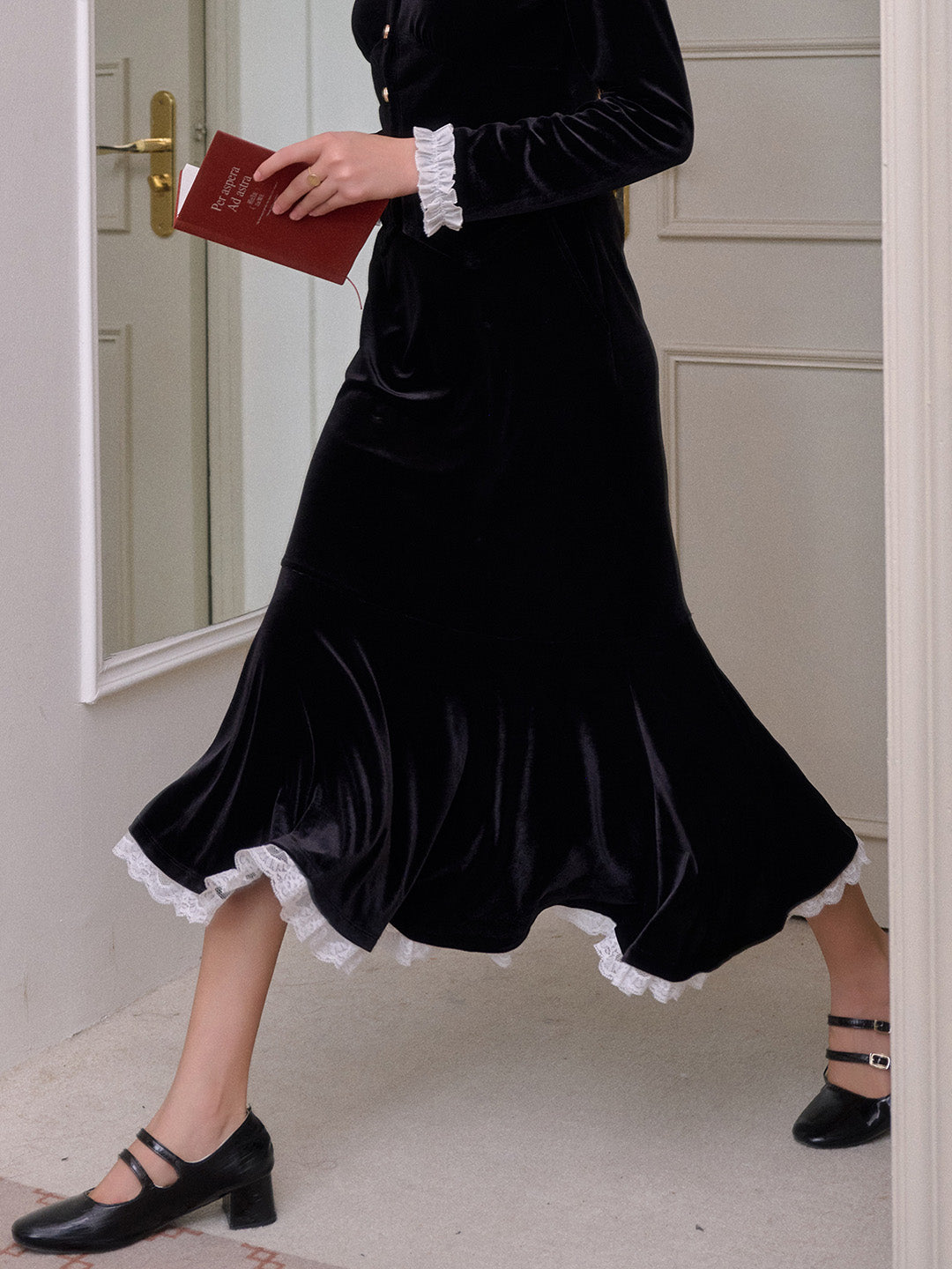 Elle Velvet Lace Fishtail Skirt