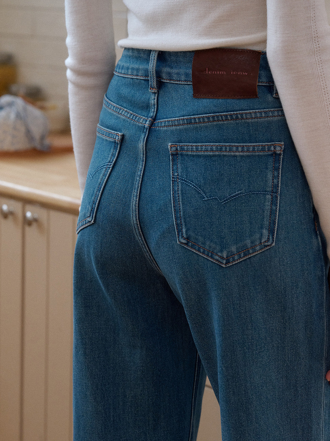 Alexis Straight Lyocell Cotton Jeans