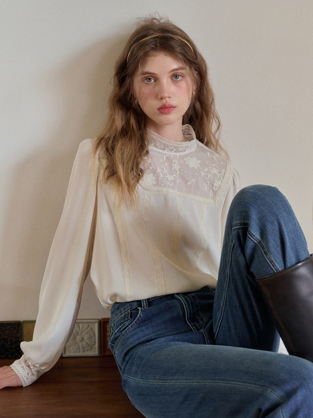 Raya Stand Collar Embroidery Blouse