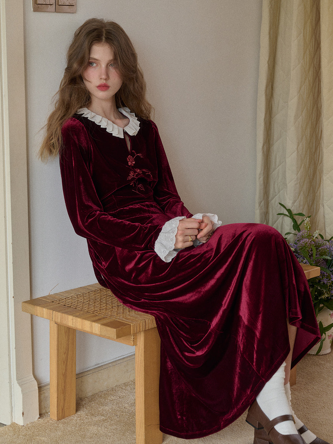 Aliana Round Neck Embroidery Dress