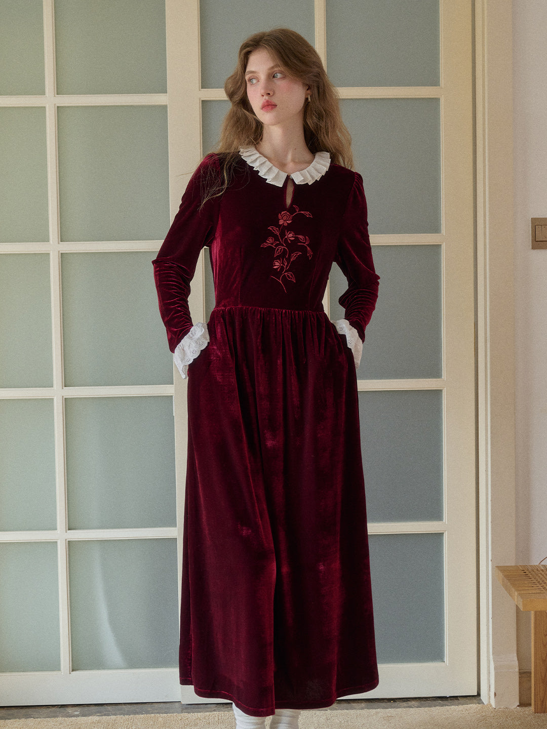 Aliana Round Neck Embroidery Velvet Dress, Red / L Aliana Round Neck Embroidery Velvet Dress, Red / L