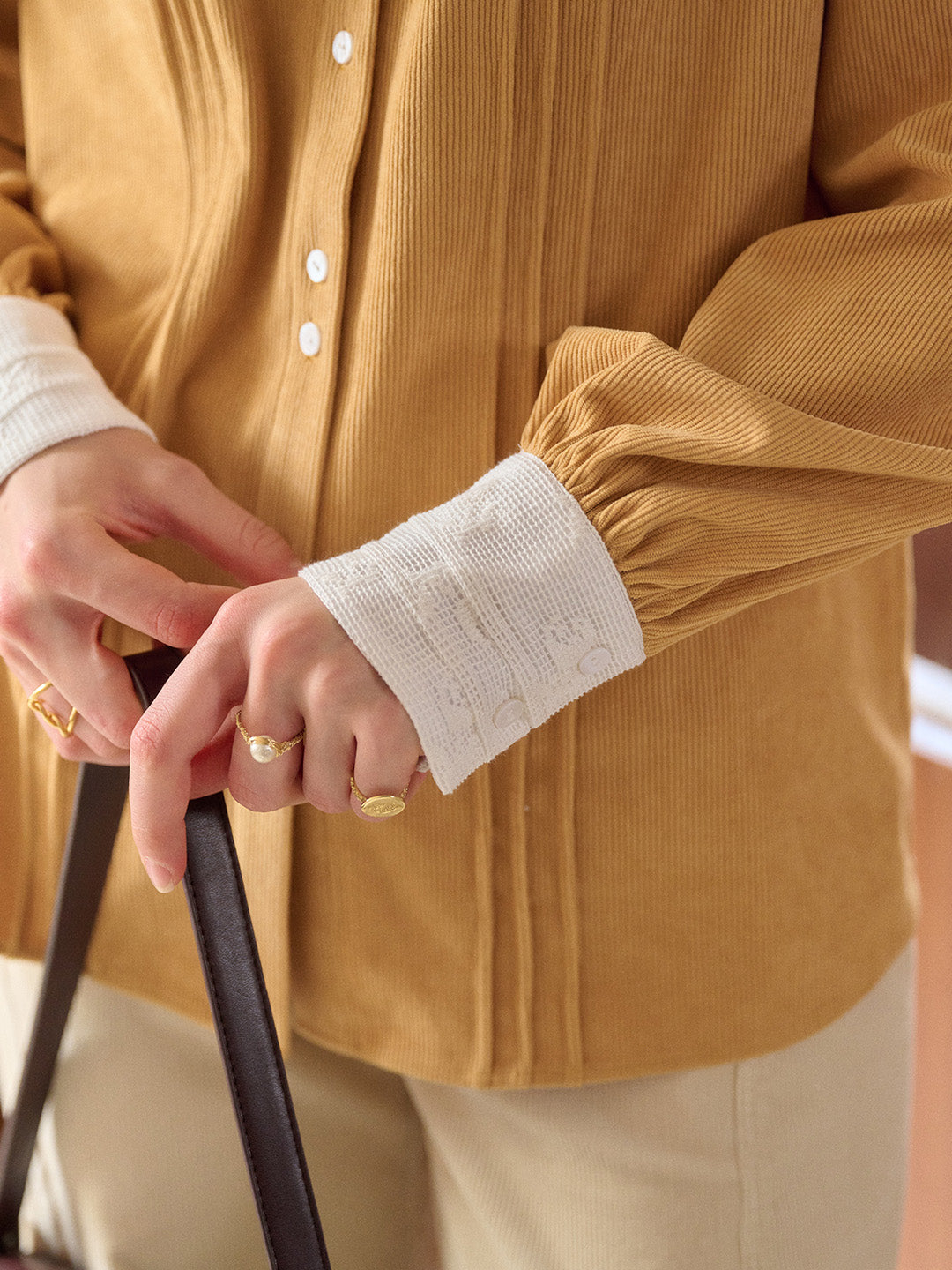 Braelynn Peter Pan Collar Blouse